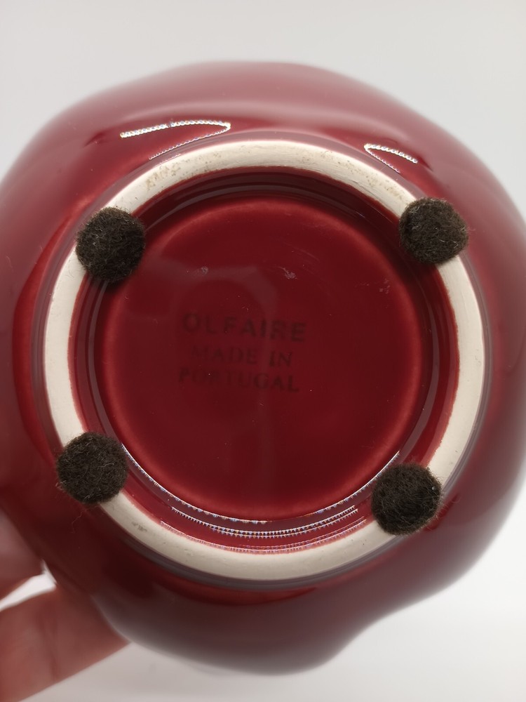 Maroon Leaf Dish Portugal 5 in Tall