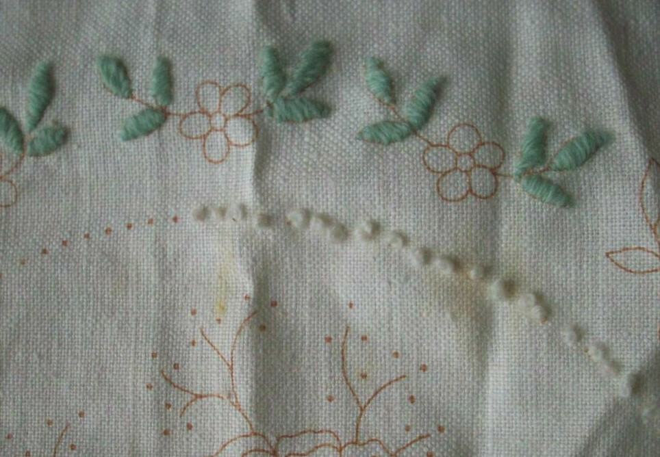 Candlewicking Carnation pillow salvage project started