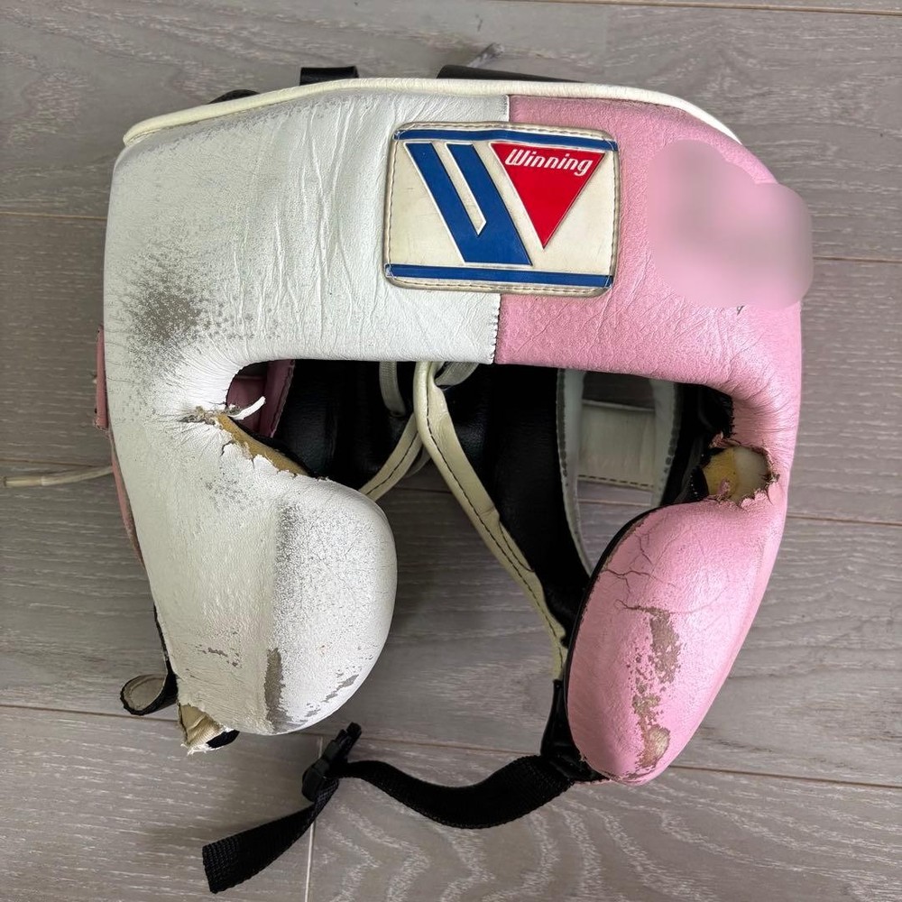 Winning Boxing Headgear Pink/White Lace-Up Type Used