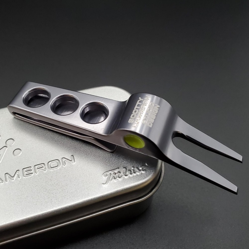 SCOTTY CAMERON FLOWERS PIVOT TOOL