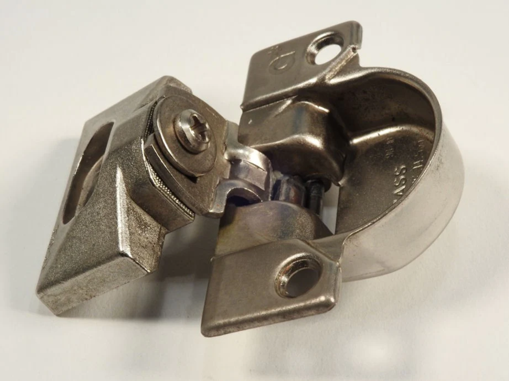 Grass 850 Nickel Hinge and 830-53 mounting plate - Complete Hinge - Refurbished