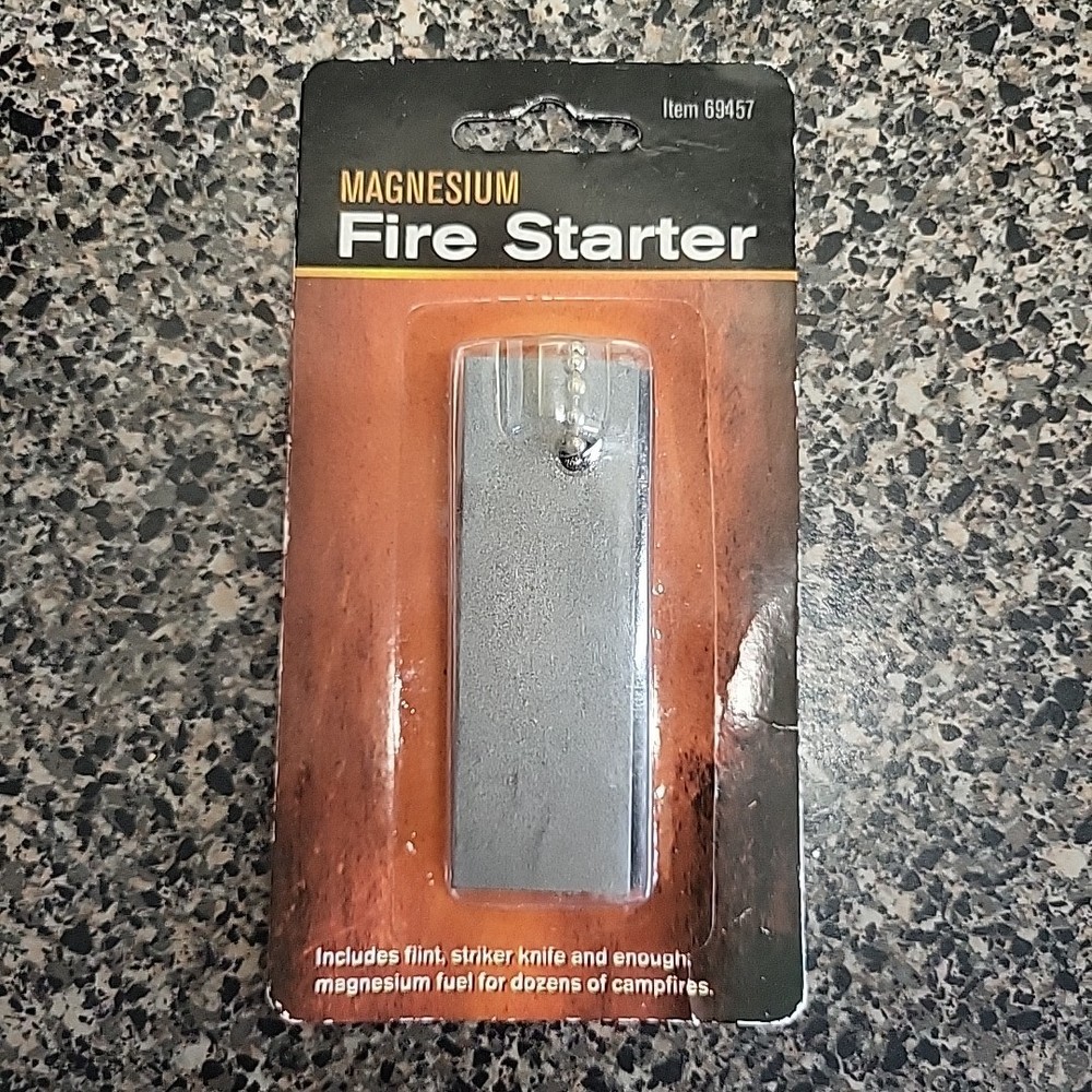 New Magnesium Fire Starter Flint Striker Knife 69457