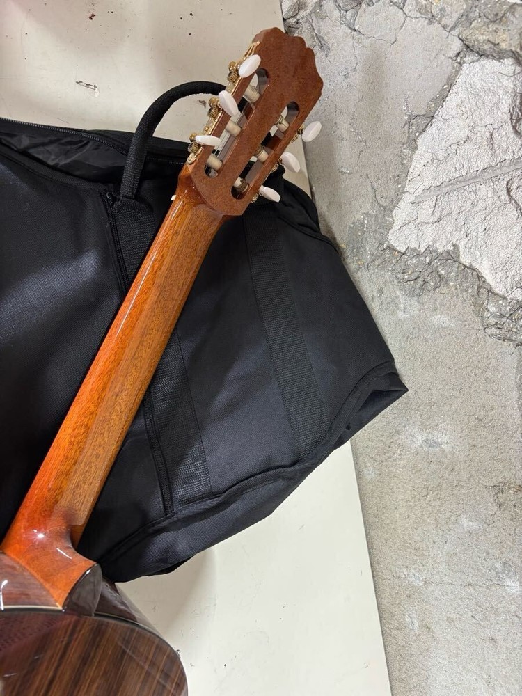 Kodaira AST70 Classical Guitar