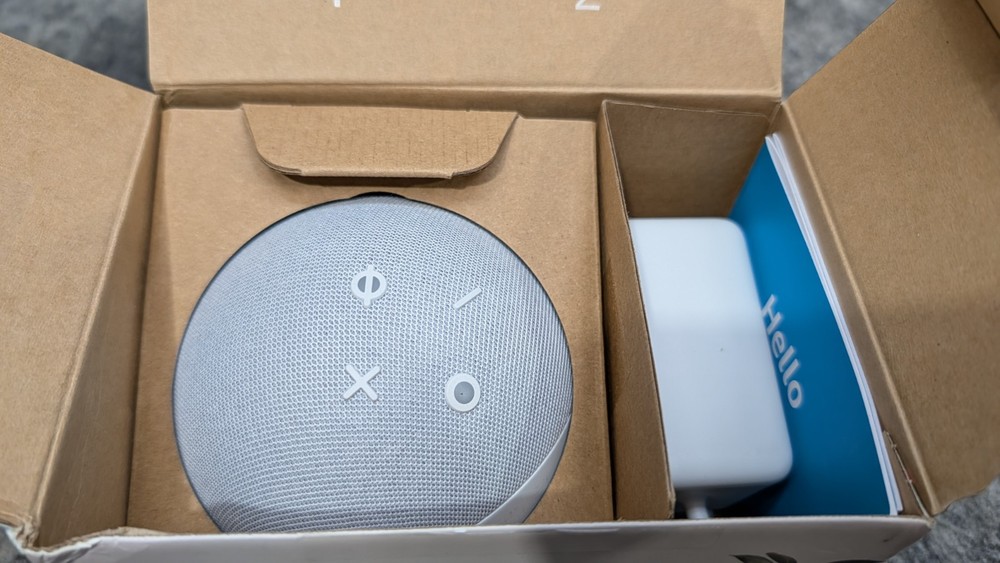 Amazon Echo Dot 5th Gen. Smart Speaker - Glacier White 🔥New Open Box🔥