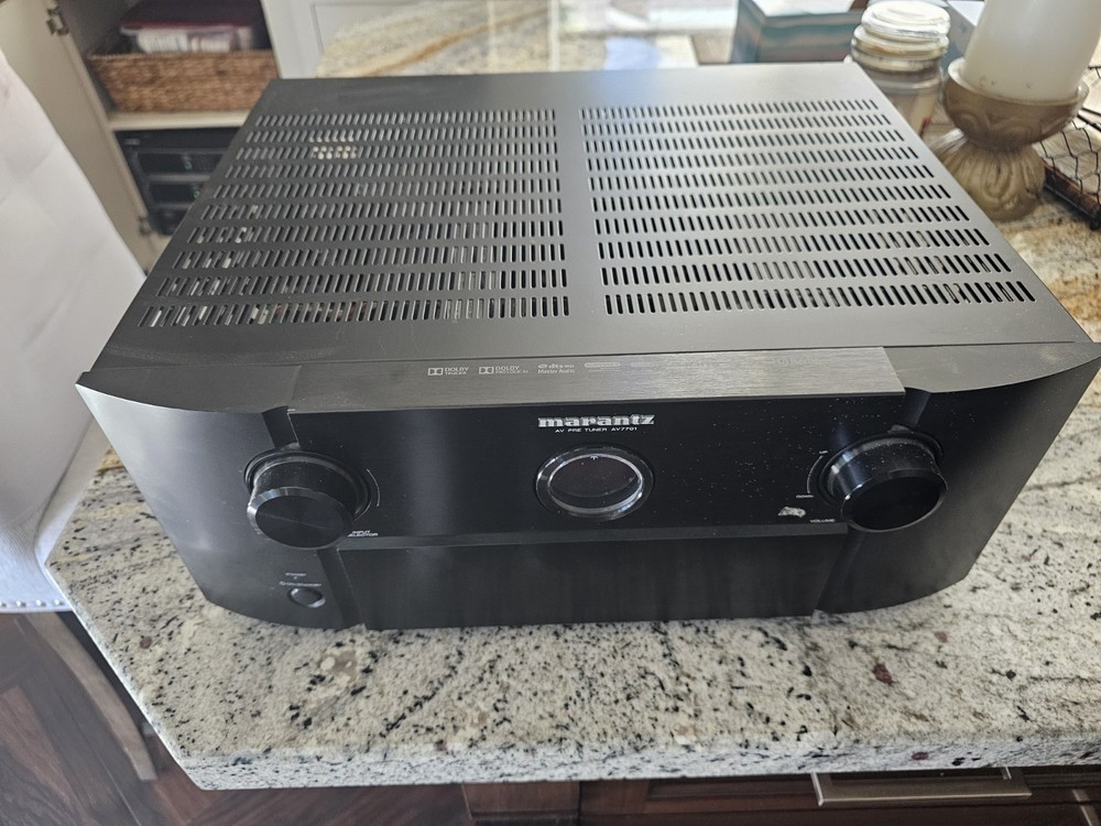 Marantz AV Pre Tuner AV7701