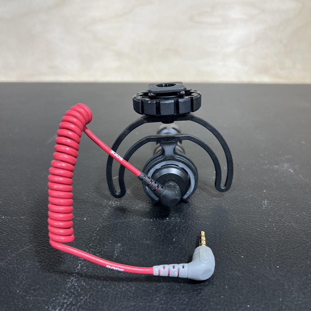 Rode VideoMicro compact on camera