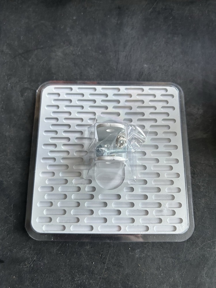 Clinton Electronics CE-CPUP(B) Camera Pole Universal Plate