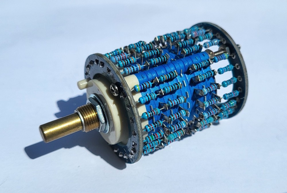 24 Step Attenuator Volume Control Pot Log Stereo