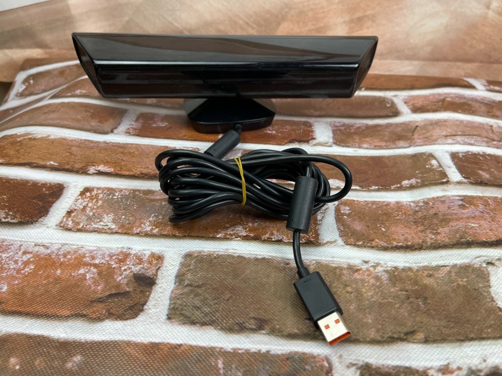 Microsoft XBOX 360 Kinect Sensor Bar Model 1414 Black