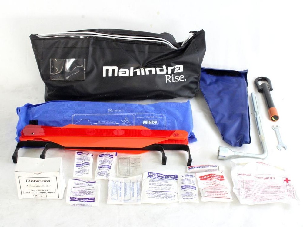 Emergency Triangle Kit First Aid With On Board Tools Mahindra Genio 2.2