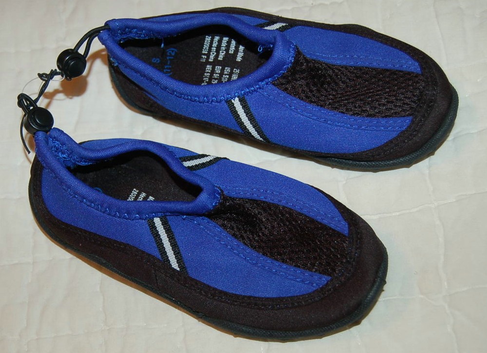 BOYS WATERSHOES Blue BLACK Stripe S 11-12