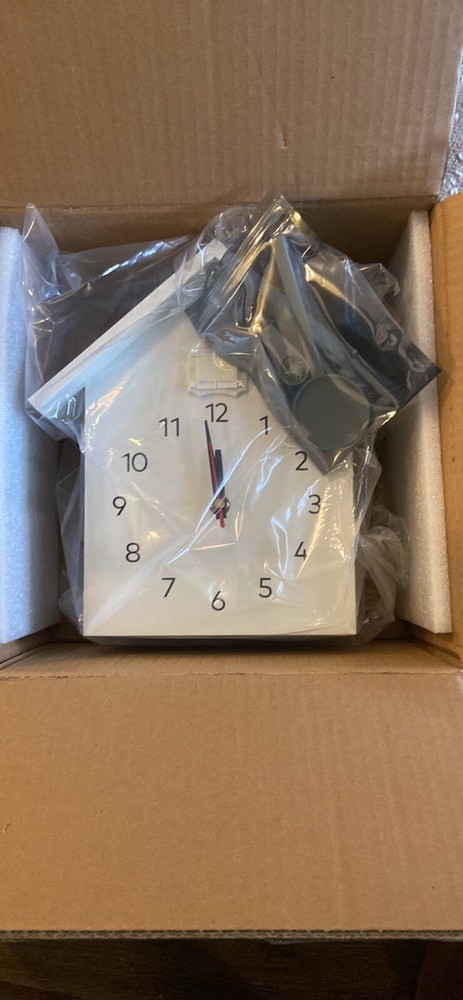 Cuckoo Clock with Chimer Minimalist Cuckoo Sound Clock withPendulum. .c