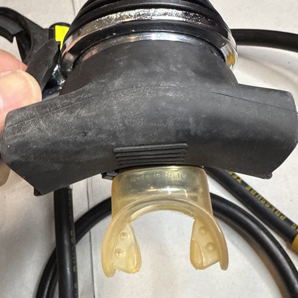 Mares Scuba Octopus / 1 Mares Voltrex 1 1 US Divers Octo Regulator Pivot Gauge