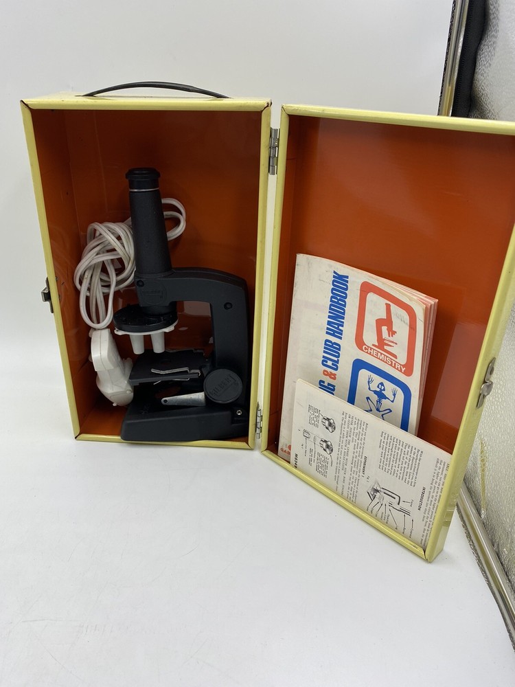 Vintage 1972 Gilbert Microcraft Microscope W/ Metal Case M8349