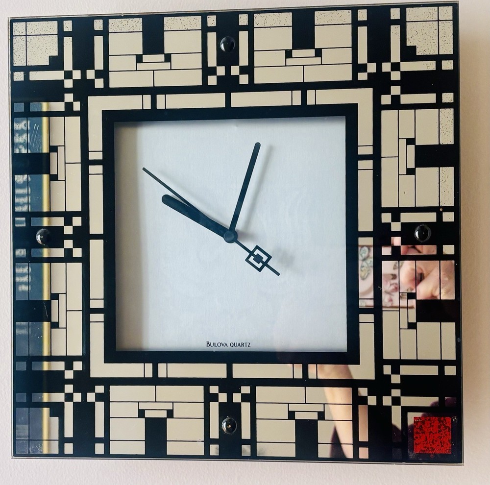 Frank Lloyd Wright Bulova Modern Abstract Wall Clock Signed Bottom Right WORKS!