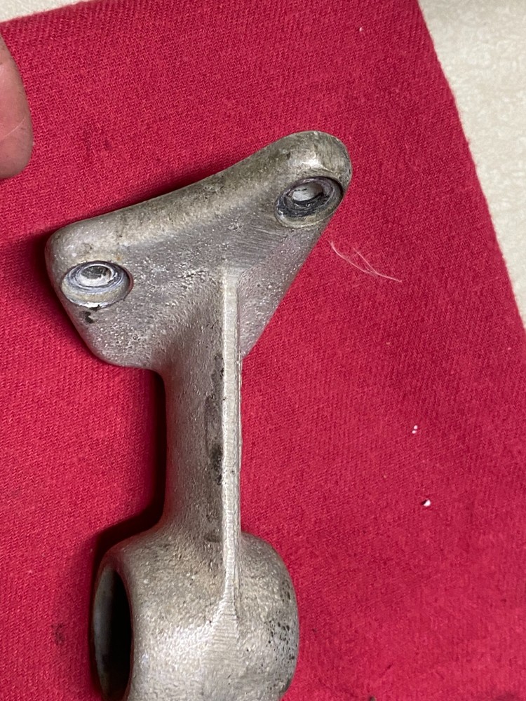 KENWORTH LOWER CAB ACCESS, GRAB HANDLE: BRACKET, MOUNT, SUPPORT K275-5472R