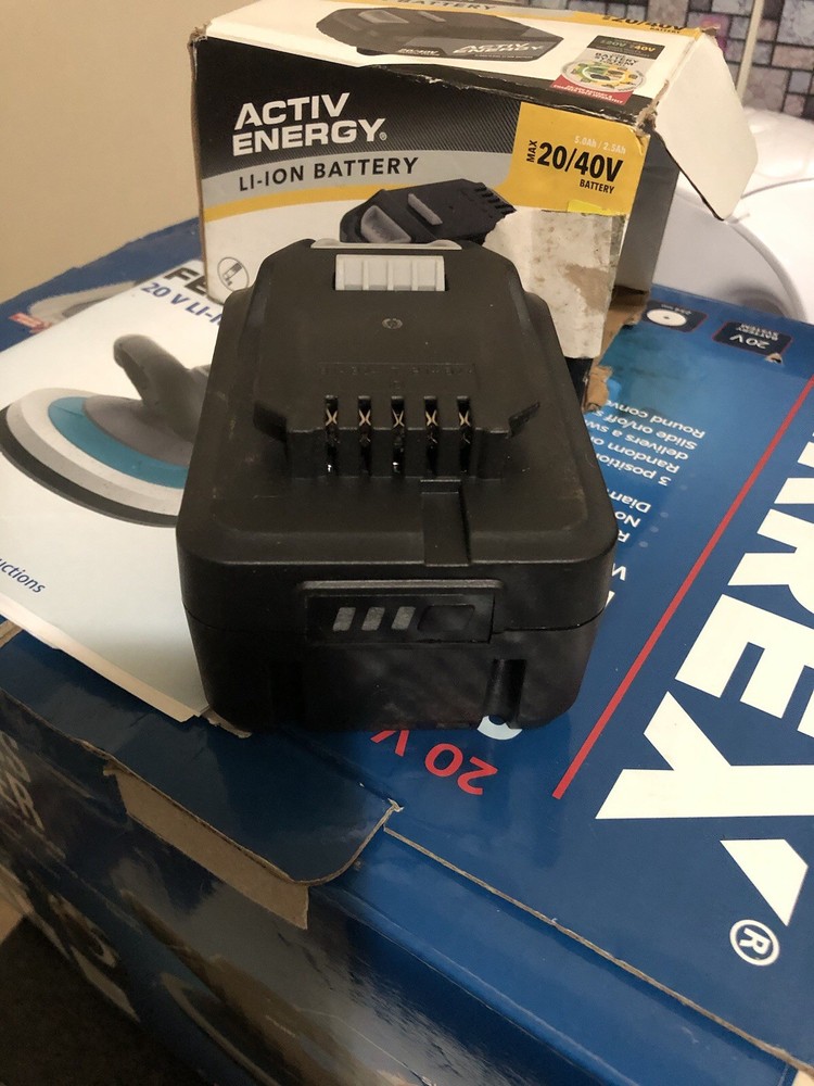 Cordless Polisher & Battery