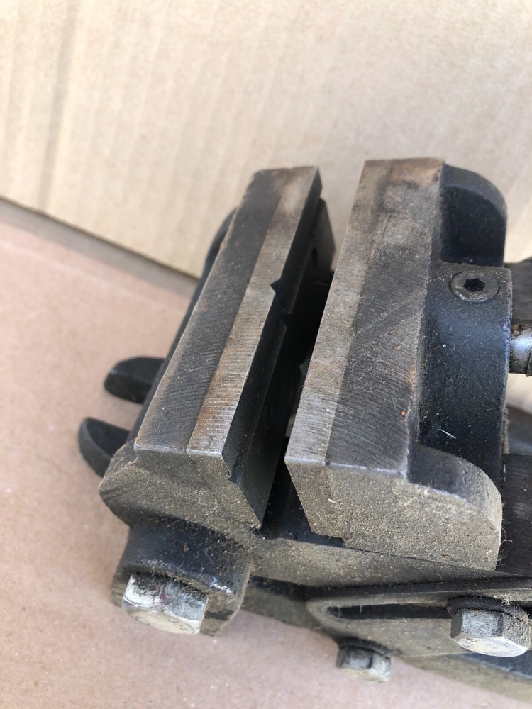 VINTAGE ANGLE TILTING MILLING MACHINEST VISE