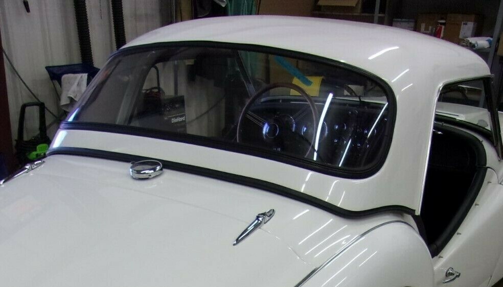 Triumph TR2-3B Hardtop Window MCY130