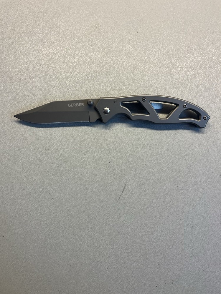 Gerber Paraframe gun metal gray plain edge