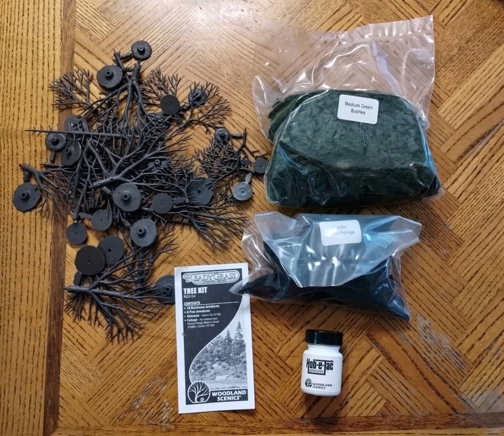 Ready Grass Vinyl Mat Tree Kit / RG5154