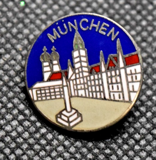 Munchen Germany Tourism Lapel Pin