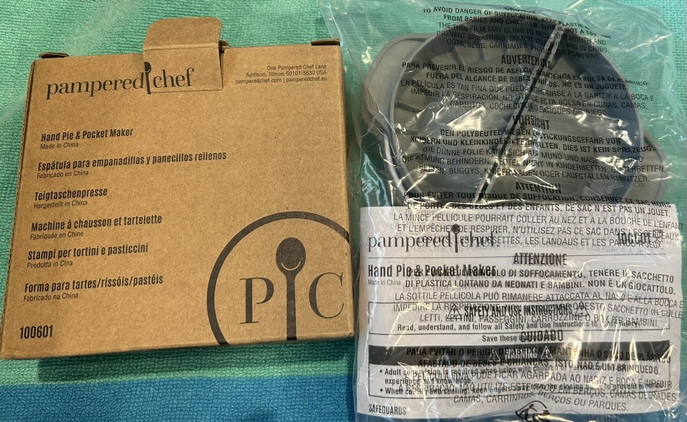 Pampered Chef Hand Pie & Pocket Maker 100601