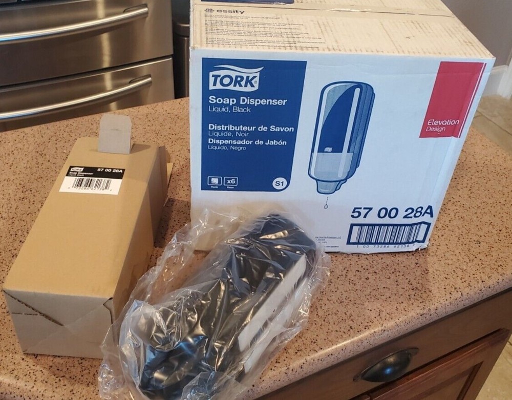 Tork 570028A Elevation Liquid Soap Dispenser, Black JB New