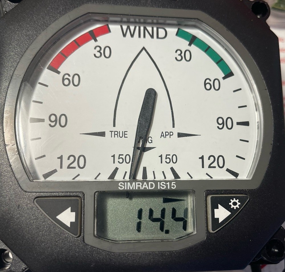 Simrad IS15 Wind Display Instrument