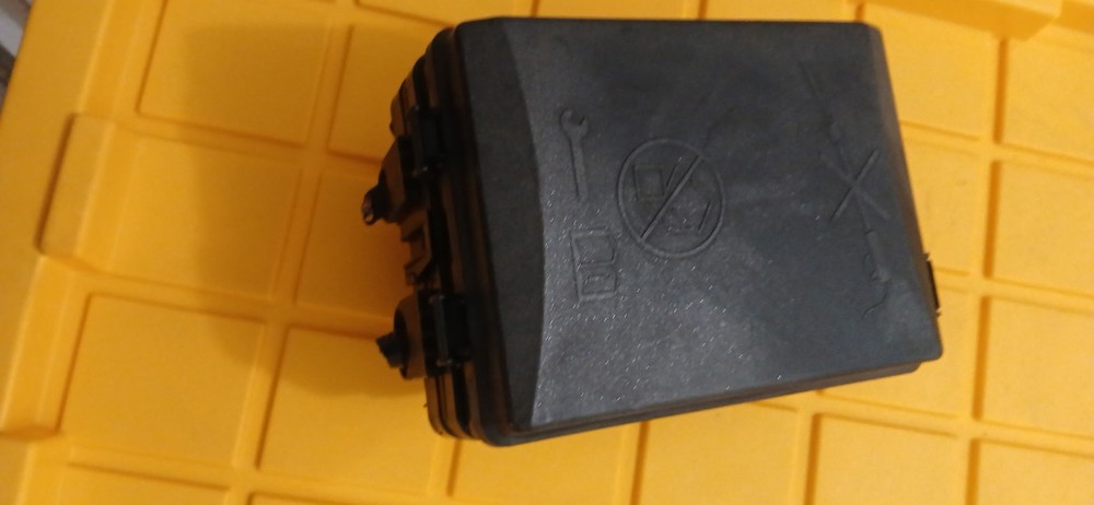 2013 Chevrolet Sonic Fuse Box