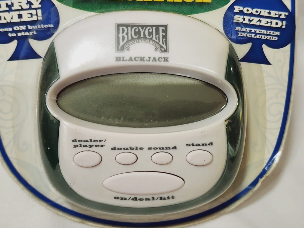 Bicycle BLACKJACK Pocket Sized Electronic Handheld Game 2009 Techno Source New