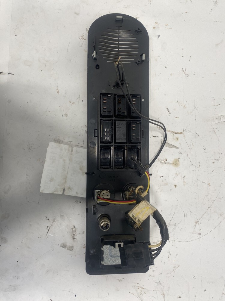 2003 Volvo VNL Gen 1 Climate Control (718-10939)