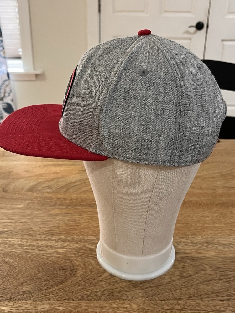 Marvel Comics Deadpool Classic Logo Gray & Red Snapback Baseball Cap Hat