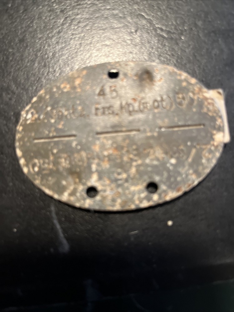 German WWII Individuals Identify Disk
