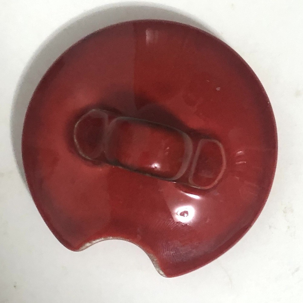 Red-glazed seasoning jar