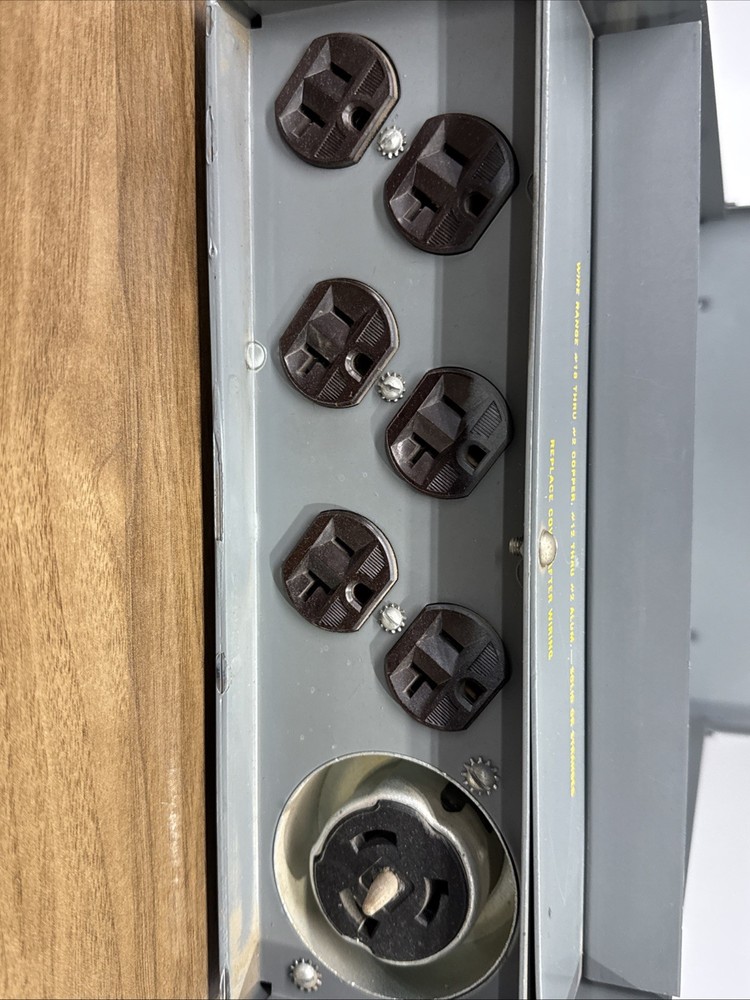 Hubbell NSB SGFI-3W Power Outlet Spider Panel EA