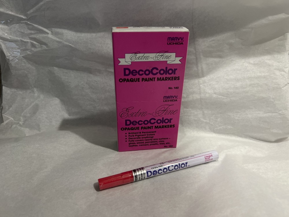 Marvy Uchida DECOColor Extra Fine Liquid RED Marker 140