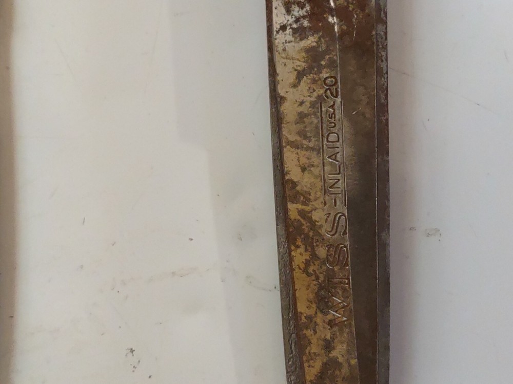 2 Pair Vintage Scissors