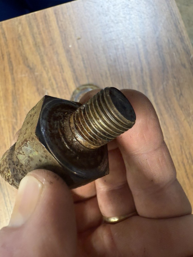 Metropolitan Nash 1500 Crank Pulley Bolt #2