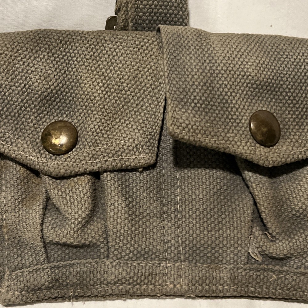 British WW2 Era Army Ammo Pouch