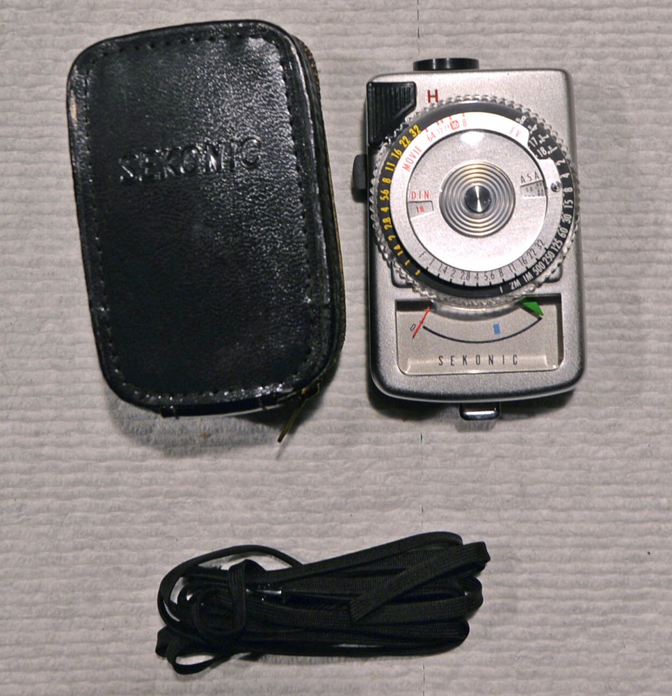Sekonic Micro-Leader Exposure Meter L-98, + Case, Box, Manual