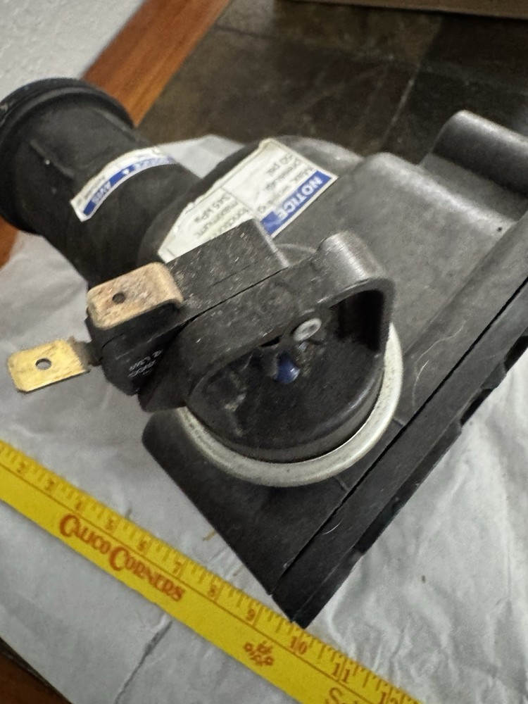 Sta-Rite Pentair Mastertemp Header Manifold Sensors Included Pictured