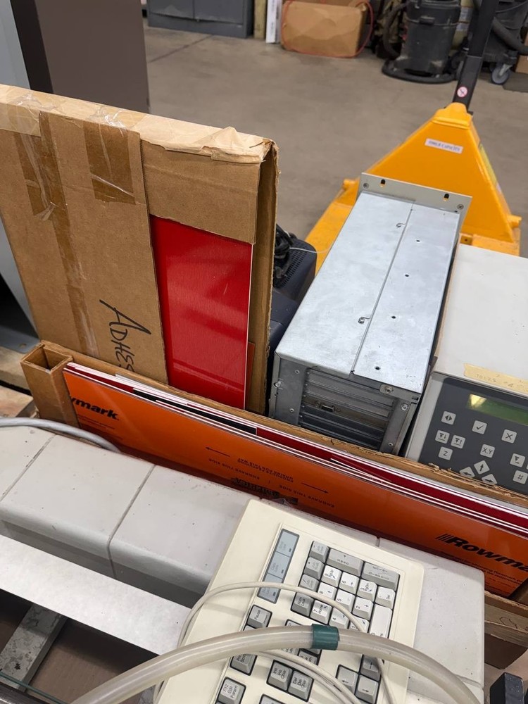 USED Hermes Vanguard 3400 computerized engraving CNC machine with controller