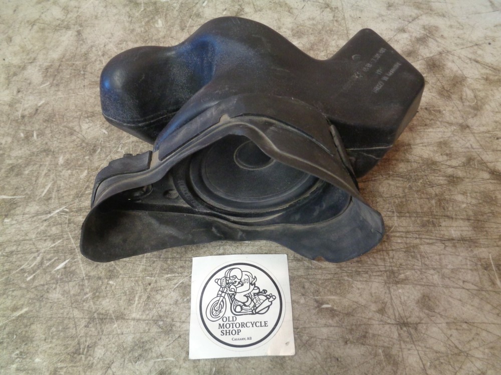 2006 BMW K1200LT FRONT LEFT SPEAKER AND BOX OEM