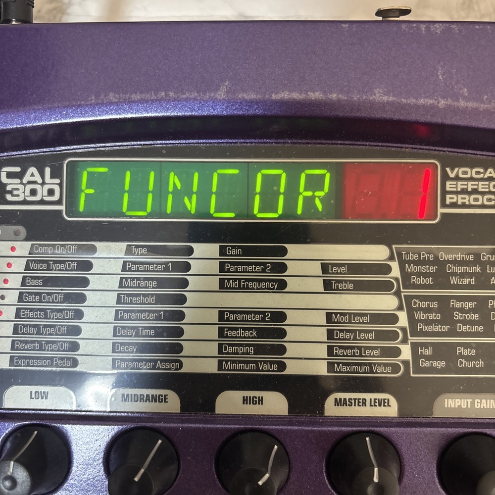 DigiTech Vocal 300 Vocal Multi-Effects Processor Voice Changer with Adapter