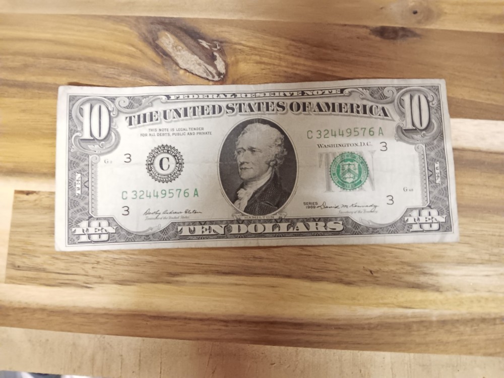 1969 $10 Bill Missalined Cut Error