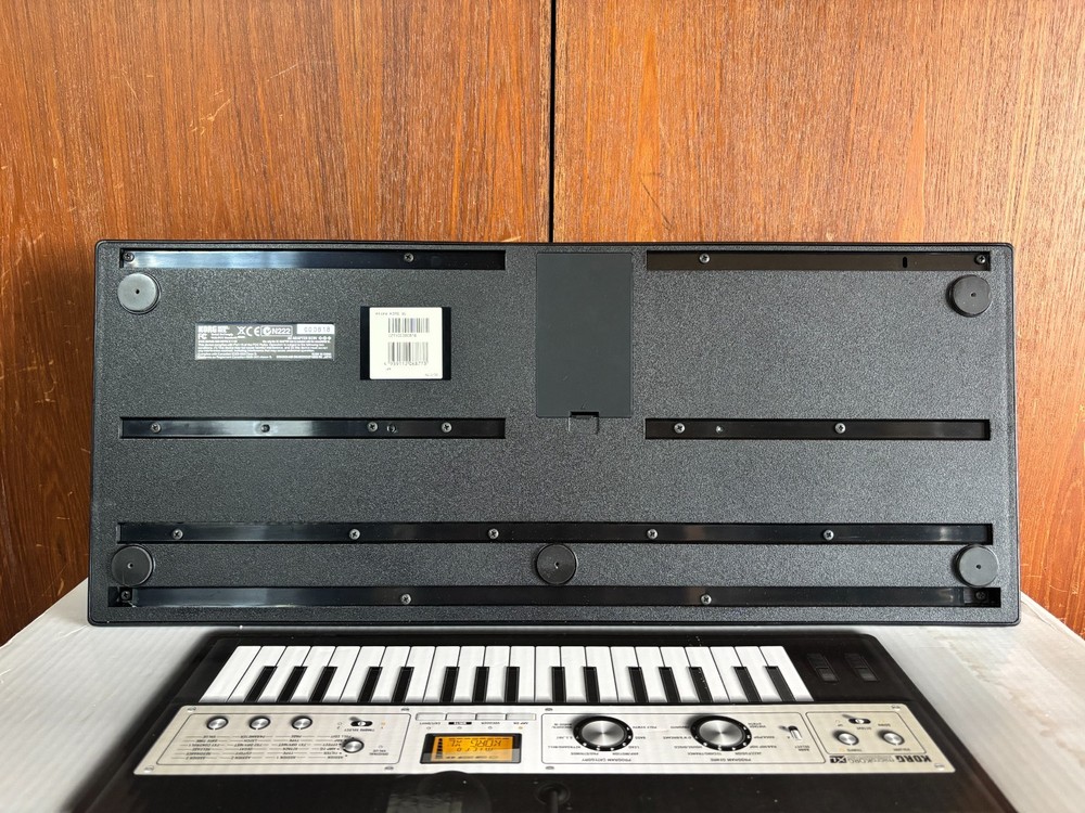 Korg Microkorg XL Analog Modeling Synthesizer / Vocoder w/ box