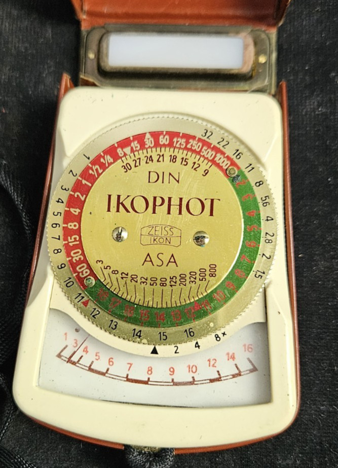 Vintage IKOPHOT Light Exposure Meter