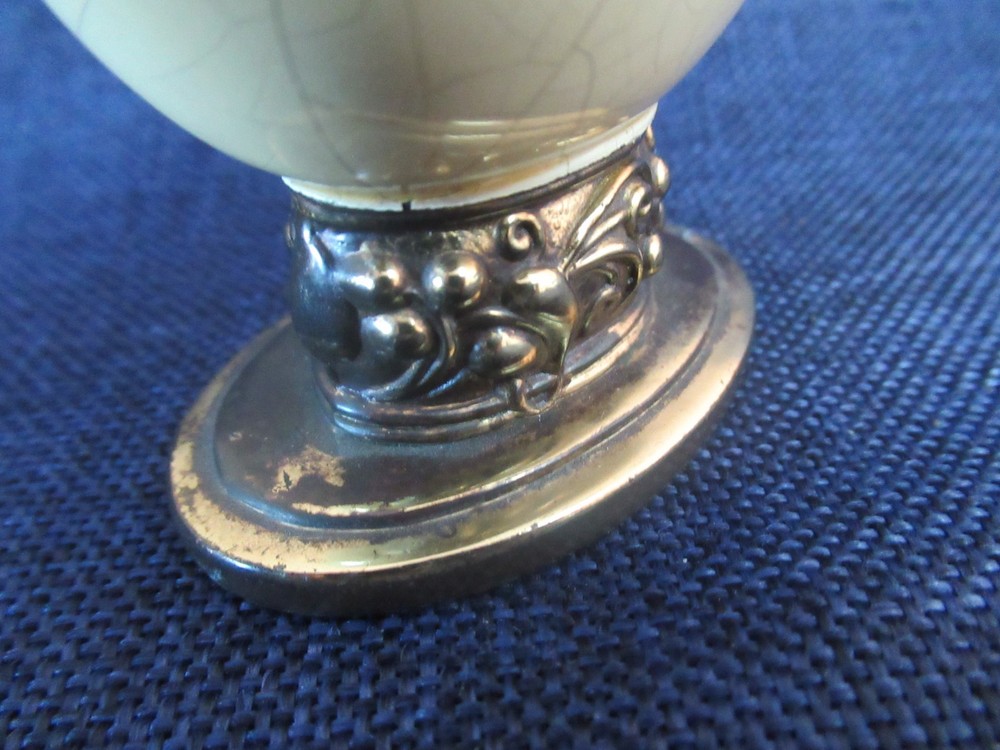 Vintage Ronson "Leona" Table & Desk Lighter