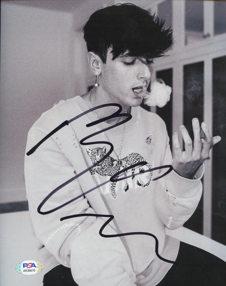 Bryce Hall Signed Autographed 8x10 Photo PSA/DNA Authenticated